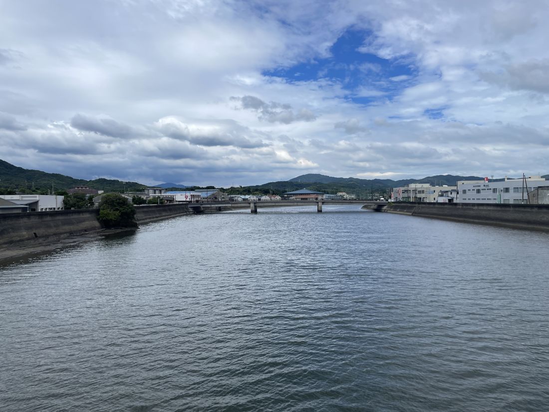 枕崎の花渡川